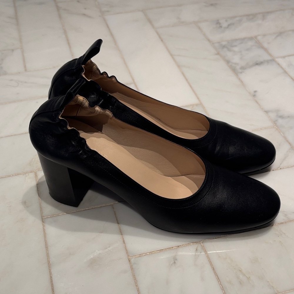 Everlane black leather pump size 9